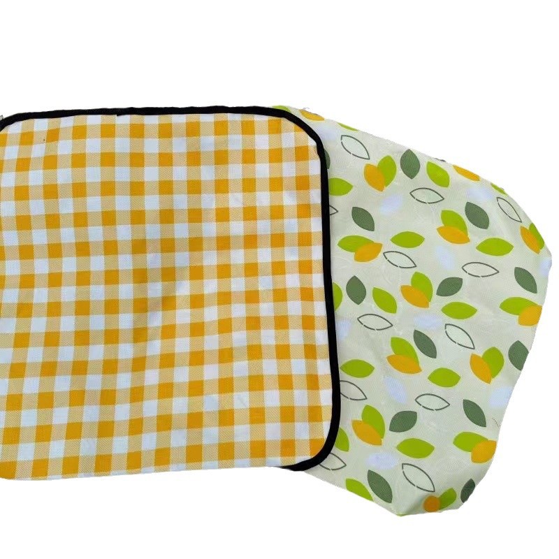 작은 노란색 그리드(최소 10개 배치)