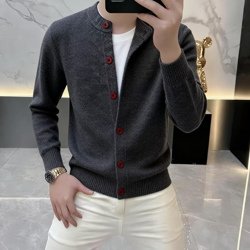 Gentle style, solid color, heart-shaped button-down collar sweater coat for women, loose fit, slimming effect, high-neck knitted cardigan, thick top for autumn and winter