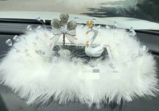Decoraciones de automóviles Camellia creativa nueva consola central de verano joyas de automóviles chicas decoración de plástico