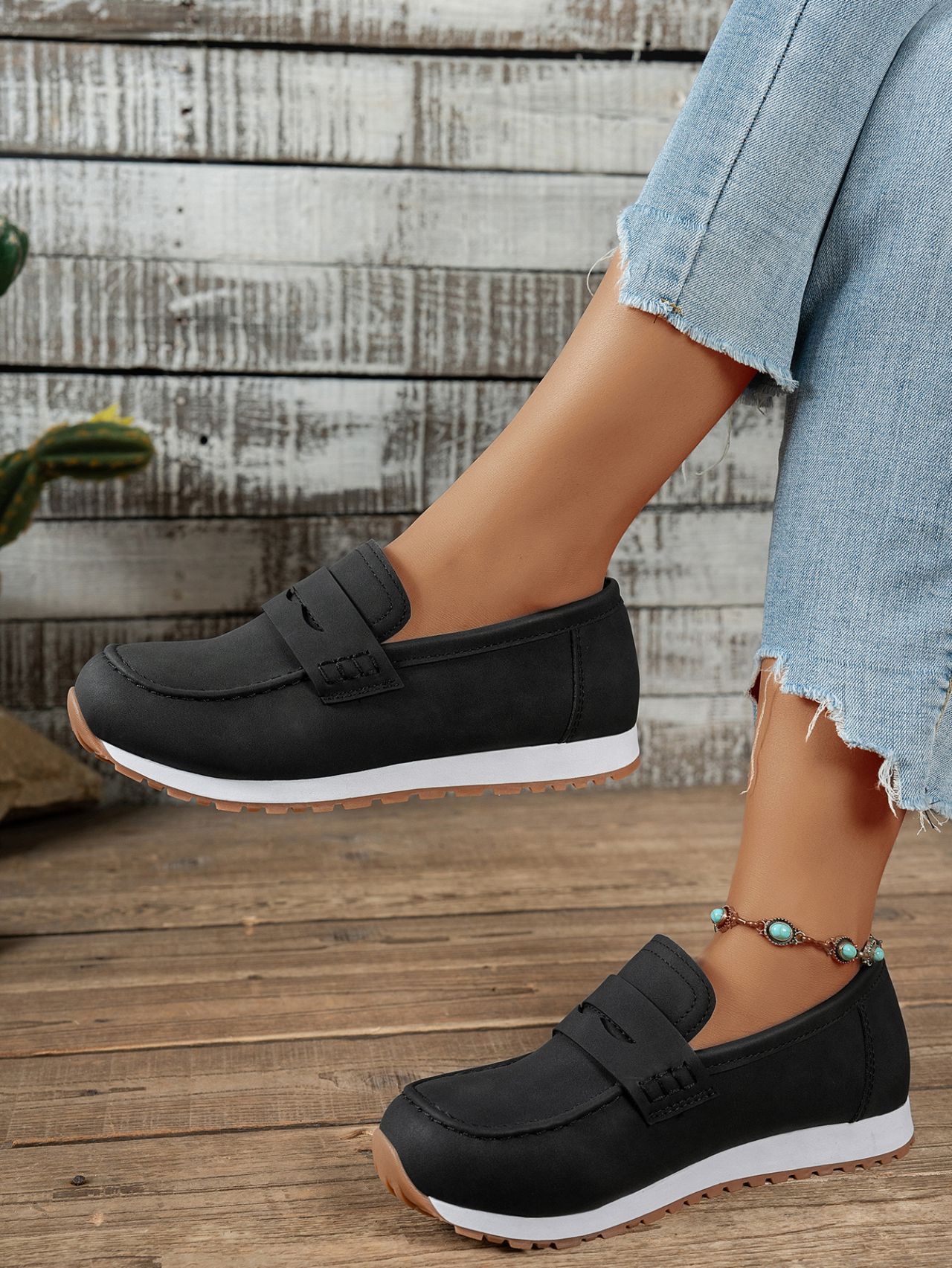 Comfortable Plus Size Women's Running Shoes Spring British Style Loafers Thick Soled_voghion.com