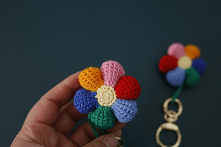 Flower Pattern Women's Gender 1 Piece Cartoon Flower Knit Women's Bag Pendant Keychain