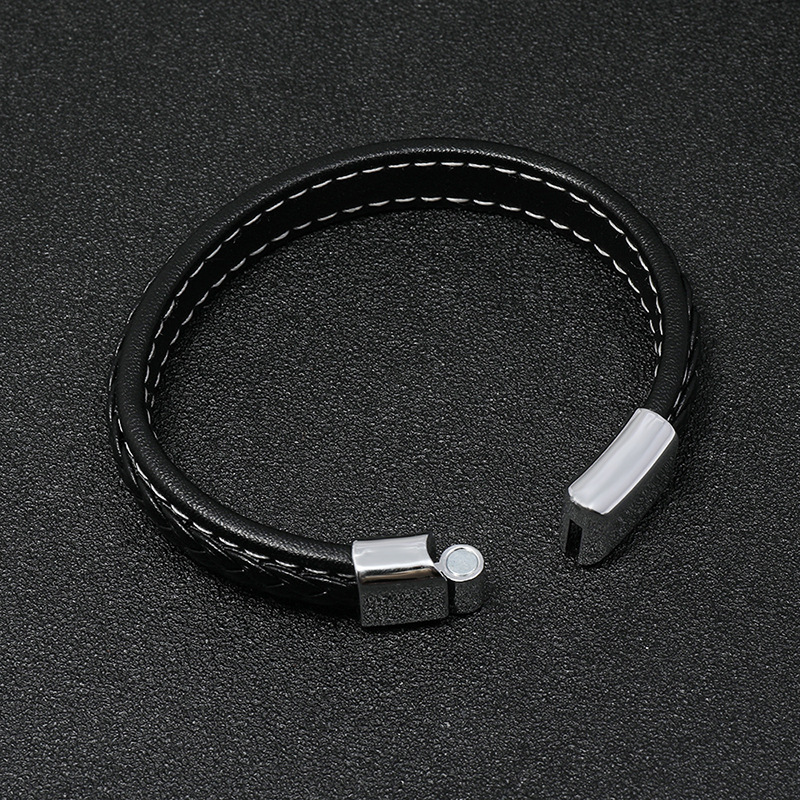 Simple Casual Black Woven Leather Bracelet display picture 2