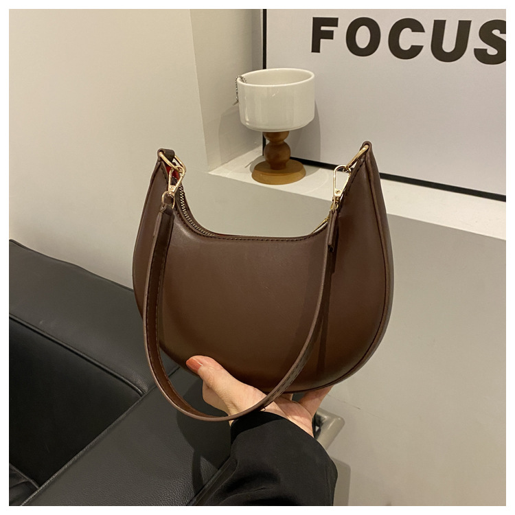 197g Weight Synthetic Leather Lining Material Sewing Thread Fashion Element Zipper Closure Type Single Shoulder Strap Strap Type Shoulder Bag Bags Type Daily Occasion Pu Leather Material Solid Color Pattern All Seasons Season Women's Gender Streetwear Style Square Shape Small Size Women's Small Pu Leather Solid Color Streetwear Sewing Thread Square Zipper Shoulder Bag 11