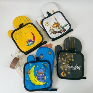 Holiday moon kitchen suit microwave oven baking heat insulation gloves pot mat two-piece anti-scald gloves
