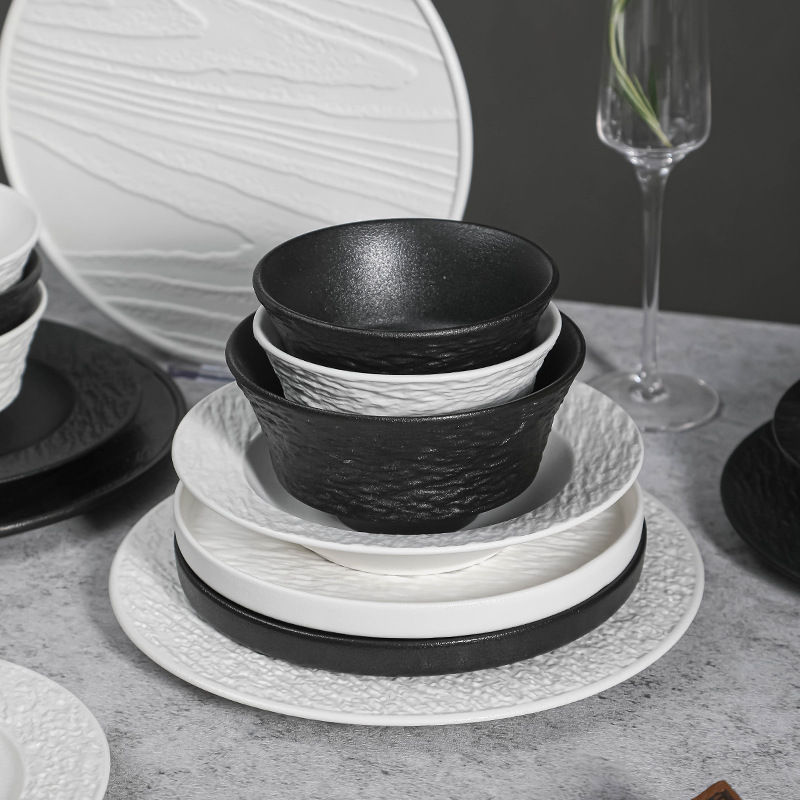 Juego de platos creativos de alta gama en blanco y negro japonés, platos transfronterizos, tazones de cerámica, platos occidentales, platos de fiador, vajillas de cerámica image 5