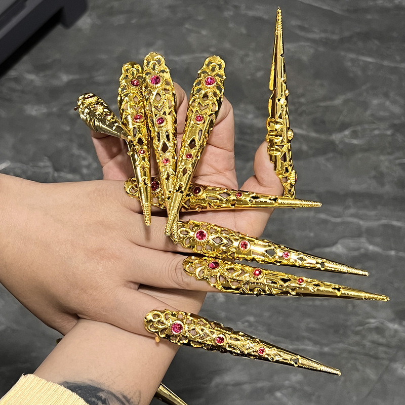 Vintage-Style Palace Costume Accessories for Film and Television: Queen's Armor, Long Nails, Thousand-Hand Guanyin, Qing Palace Finger Cots Vintage-Style Palace Costume Accessories for Film and Television: Queen's Armor, Long Nails, Thousand-Hand Guanyin, Qing Palace Finger Cots
