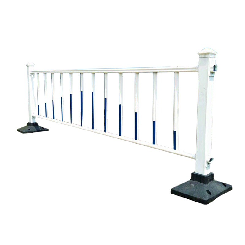 供应人行道隔离护防撞交通护栏热镀锌材质蓝白色景观防护围栏|ms