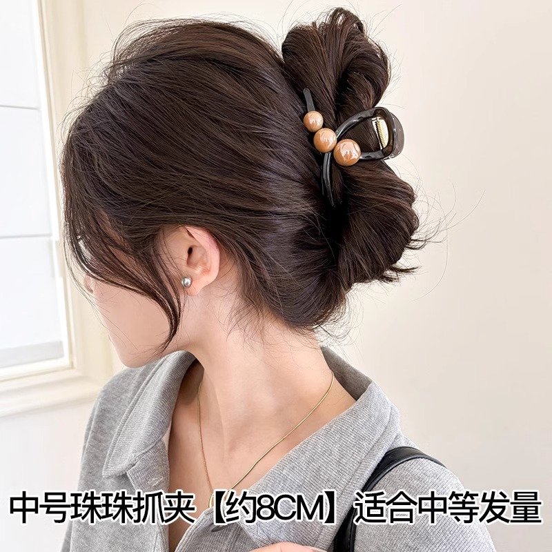 Nuevo broche de perlas 2025, mediano, pinza para el pelo elegante, broche de tiburón, accesorio para el pelo de alta gama en la nuca