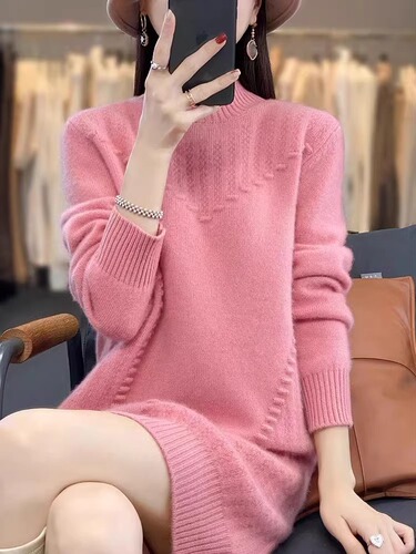 Mid-length sweater for women, 2025 autumn/winter half-high-neck knitted dress, loose-fitting, figure-flattering, thickened bottoming skirt with long sleeves.