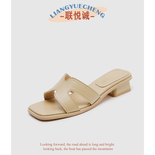 Slippers for Women to Wear Outside 2025 Summer New Style Thick Heel Square Toe H-Shaped Exquisite, Comfortable and Not Tiring Feet Fashionable Beach Sandals