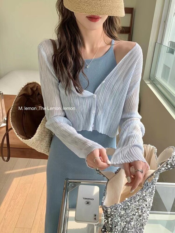 Blue Knitted Suspender Dress for Women, Summer French Style, Waist-Cinching, Slimming, Elegant, Sleeveless, Bodycon, Mid-Length Dress Blue Knitted Suspender Dress for Women, Summer French Style, Waist-Cinching, Slimming, Elegant, Sleeveless, Bodycon, Mid-Length Dress
