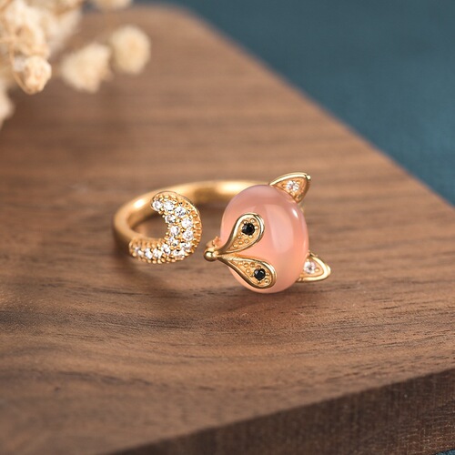 Creative design fox inlaid natural chalcedony ring niche design light luxury fashionable index finger trendy hand jewelry