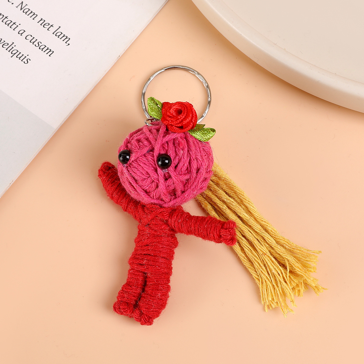 Lana hecha a mano malvada muñeca bruja muñeca decoración navideña ambiente regalo llavero Halloween