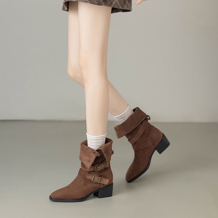 Nuevos zapatos de mujer residuos de tierra occidental botas vaqueras mujeres 2026 primavera versátil zapatos retro casuales botas marrones medianas