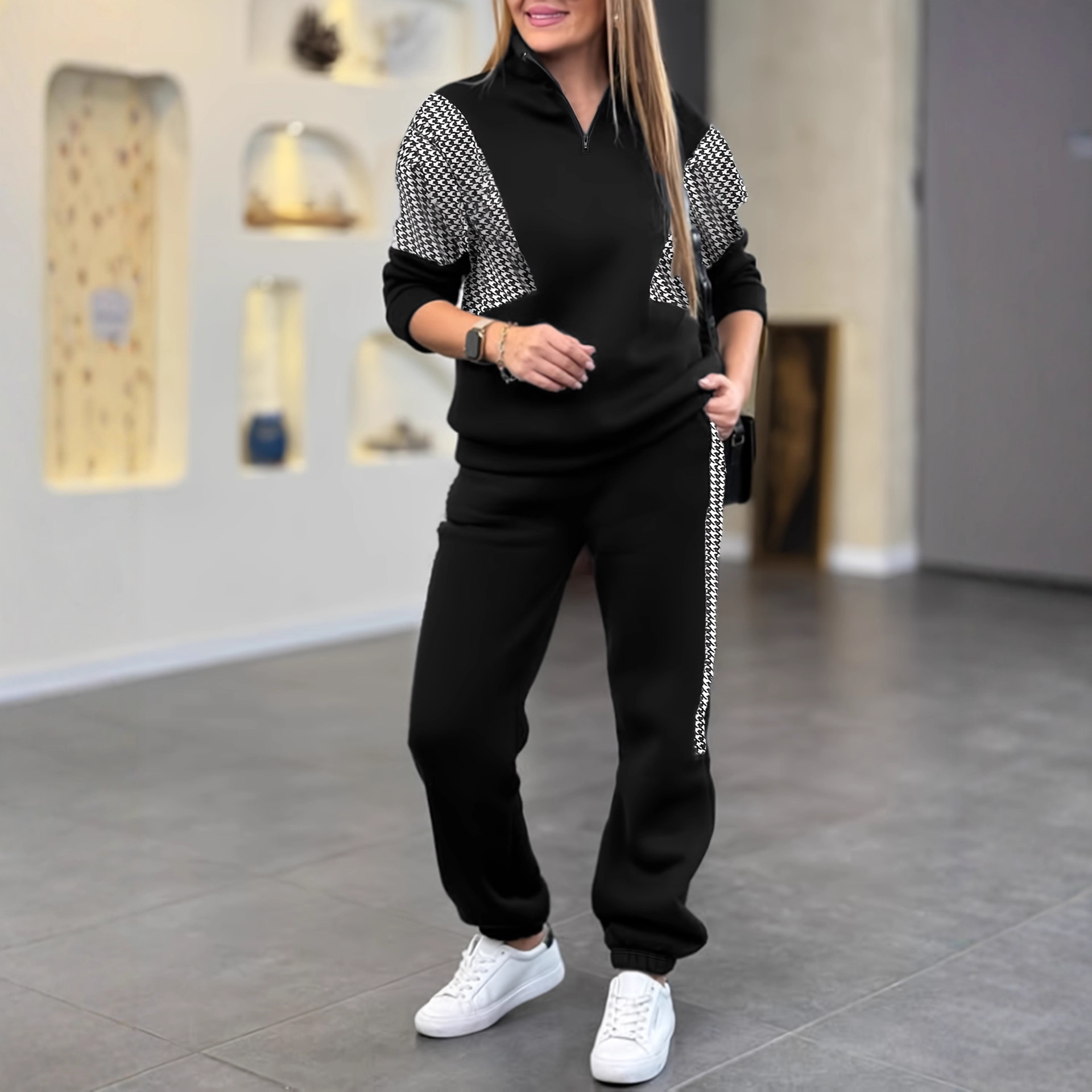 Damen-Set aus farblich abgesetztem, fleecegefüttertem Hoodie und Jogginghose, lässiges Loungewear-Zweiteiler-Outfit für Herbst und Winter_voghion.com