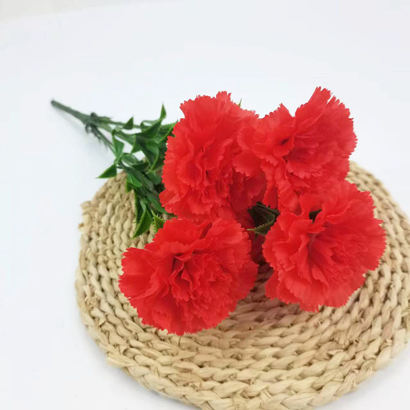 Xiaoyu Simulation Flower 7 Claveles Manlos de estilo europeo Ramo de claveles del día de la madre Paquete suave interior al por mayor