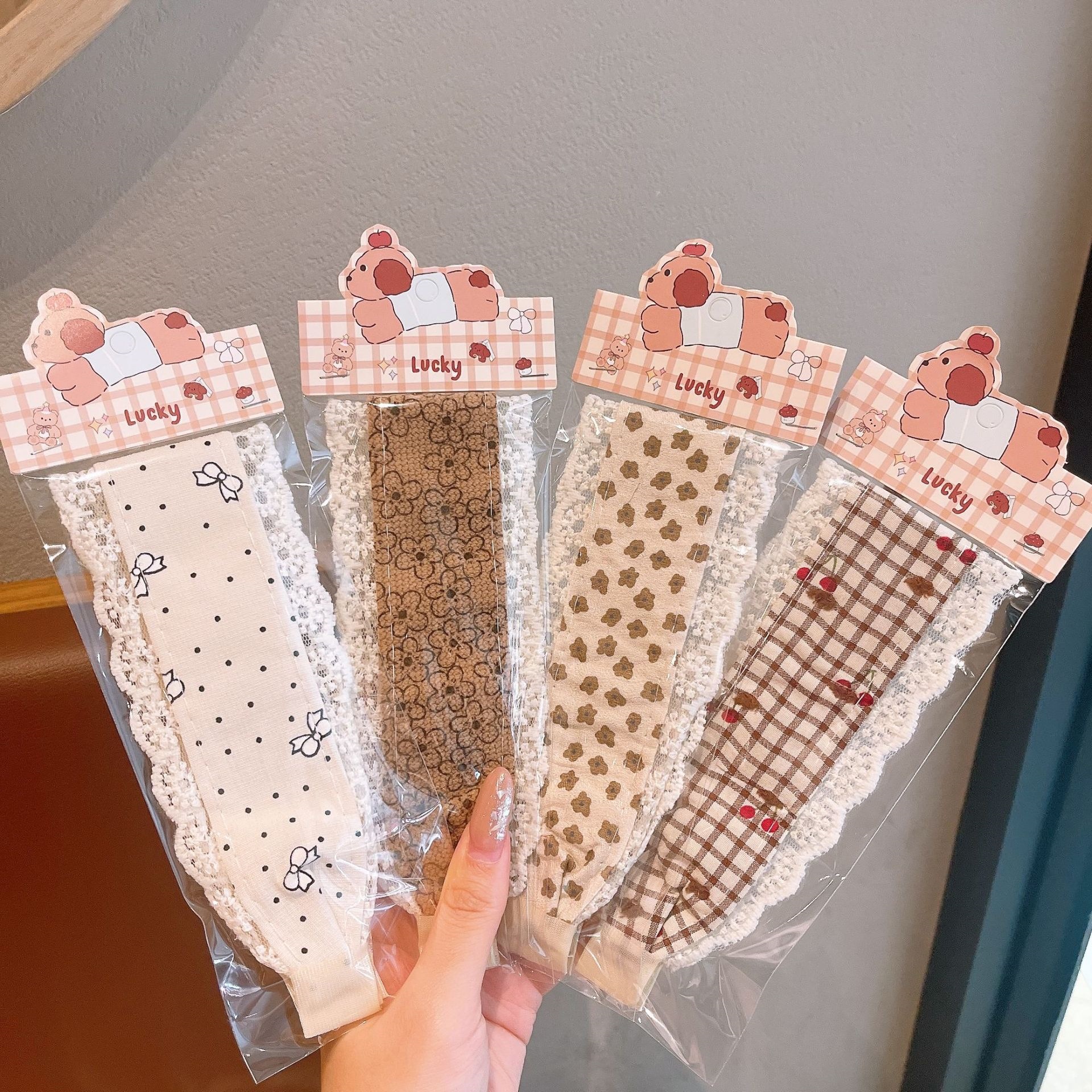 New cute magic tape hairband with lace wide edge for girls, children's fringe and bangs hairband, headband, hair accessory made of polyester