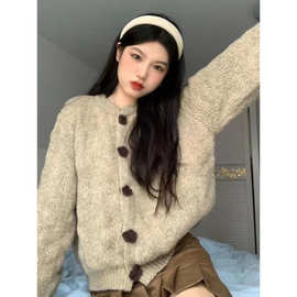 甜美学院风手工花扣纯色软糯开衫毛衣女学生秋冬季宽松百搭针织衫