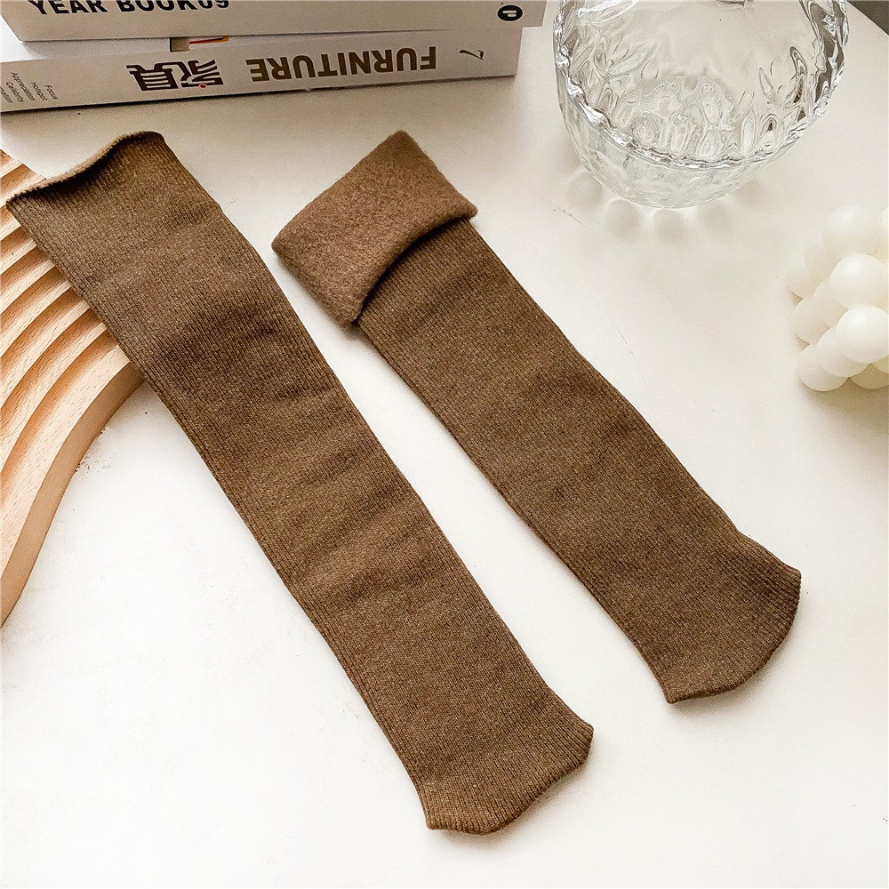 Pila de mujer Calcetines invierno engrosada caliente suelto rizado mujeres embarazadas confinamiento calcetines color sólido rayas finas serie marrón Calcetines