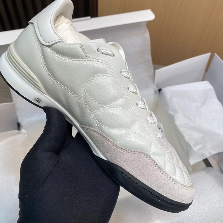 Xiangnaiyin シルバー 24 オイルワックスレザー菱形レースアップフラットトレーニングシューズカジュアルスポーツフォレストシューズテニスホワイトシューズ|undefined