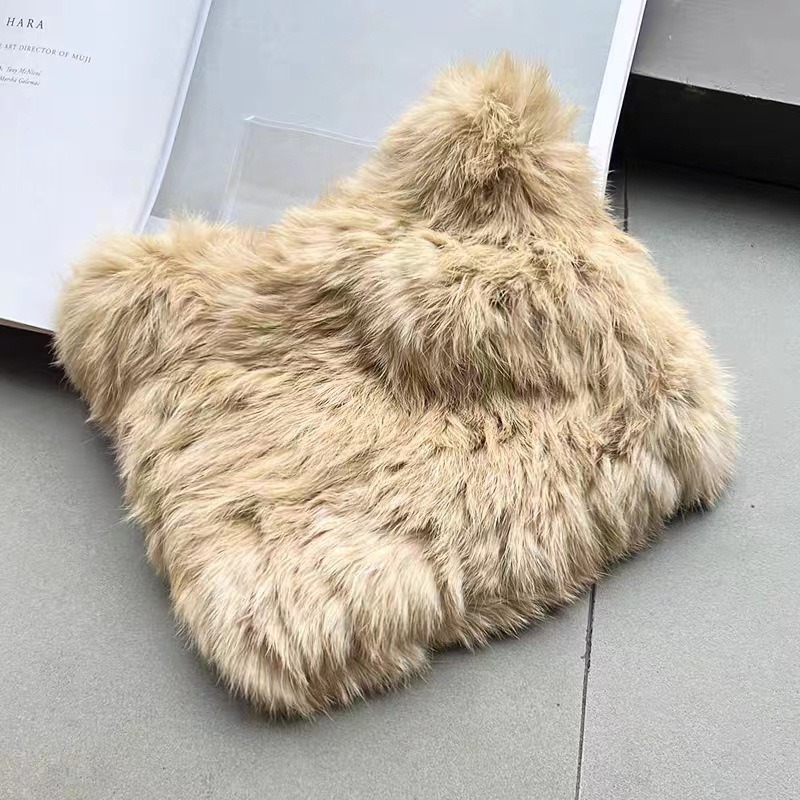 카키색 토끼털 곰