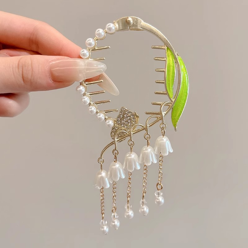 Nuevo estilo chino mariposa botón de cabello para mujeres de alta calidad flores de perla clips de cola de caballo lujoso clips de agarre de cabeza posterior falda de caballo adornamiento para el cabello