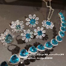 ���ͮ����{��ʯ��ָ �18K��ˮ�{�ʯ�����_�ڽ�ָ ���� ��