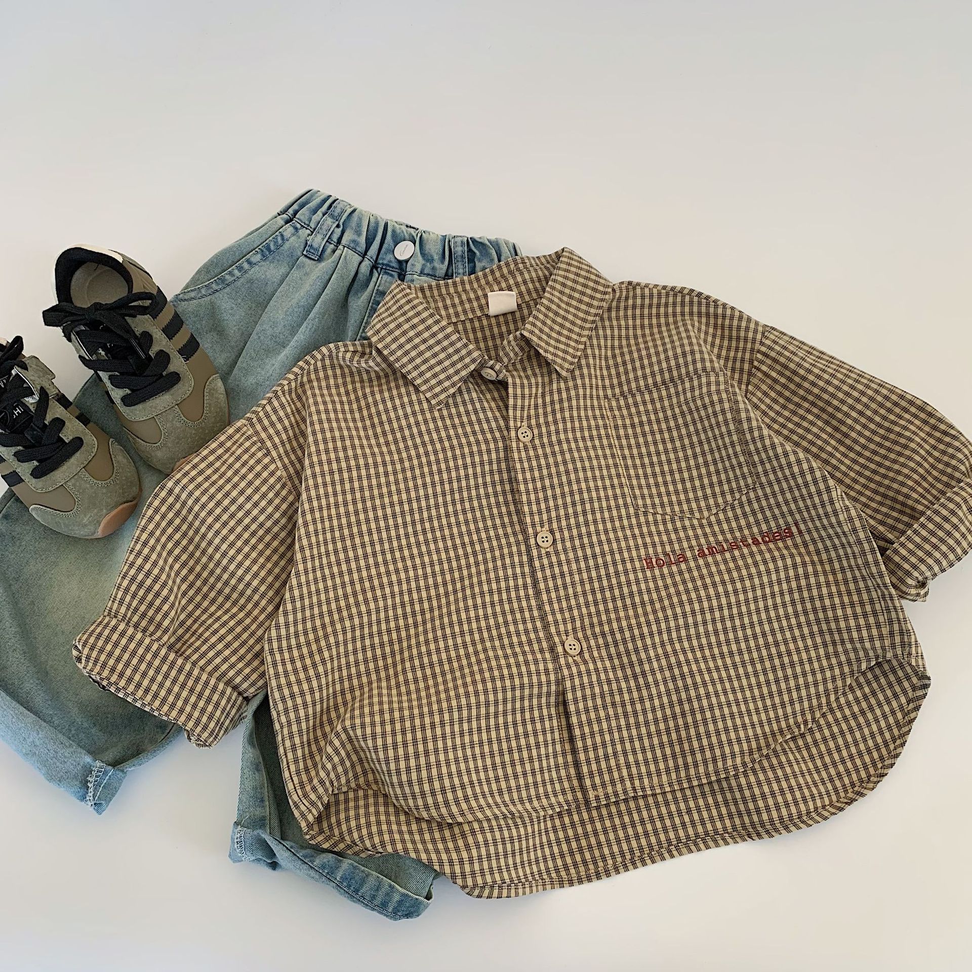 Camisas infantiles de Mai Bao 2025, estilo retro de otoño, cardigans casuales de manga larga para niños, camisas de primavera y otoño nuevas tendencias