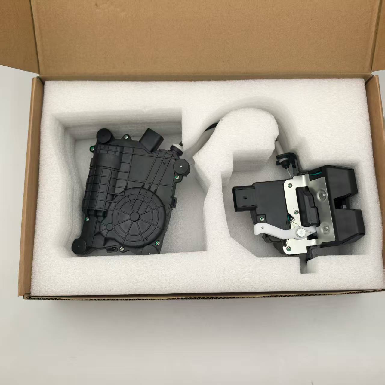 81800-S1100 Electric Tailgate Central Locking System Suitable for Hyundai Palisade 2020 S Trunk