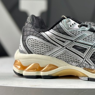 ������Ů��Nimbus  10.1�͹����h����ƴ����ĥ�͎����e�\���ܲ�Ь