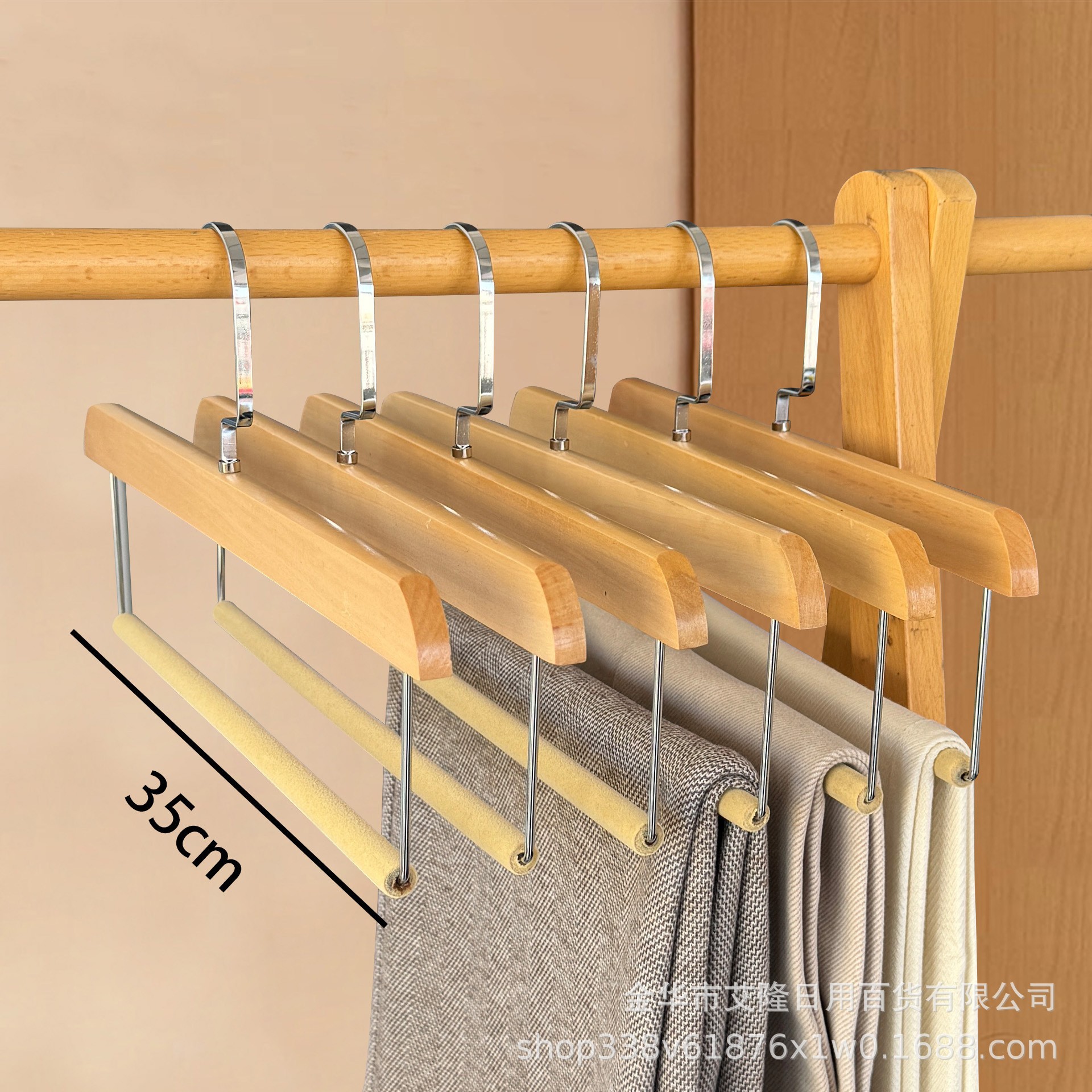 Ancho hombro flocado percha trajes de madera abrigo sin marcas de ropa doméstica adultos sin marcas percha de madera sólida percha al por mayor