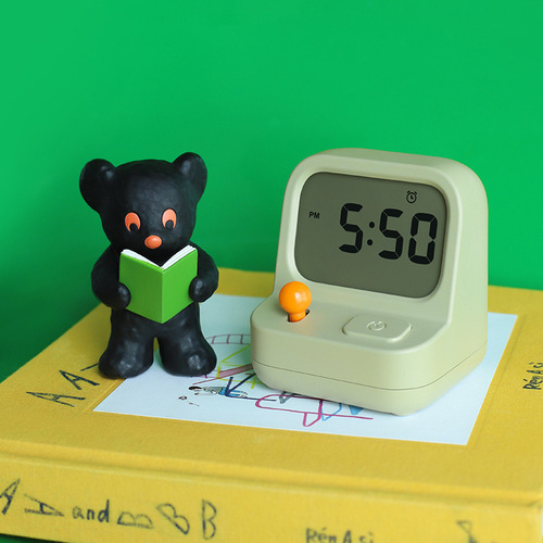 Kitchen countdown game console alarm clock simple operation simple timer children's learning time planning clock