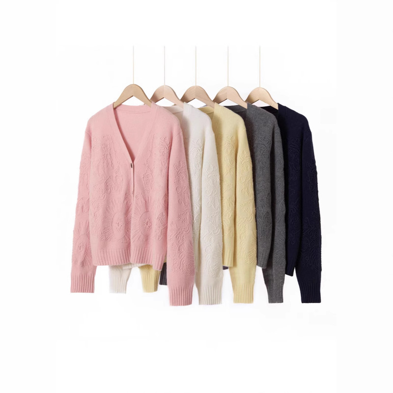New Autumn Wool Sweater for Mothers, Solid Color V-Neck Jacquard Cardigan Coat with Long Sleeves for Middle-Aged and Elderly Women