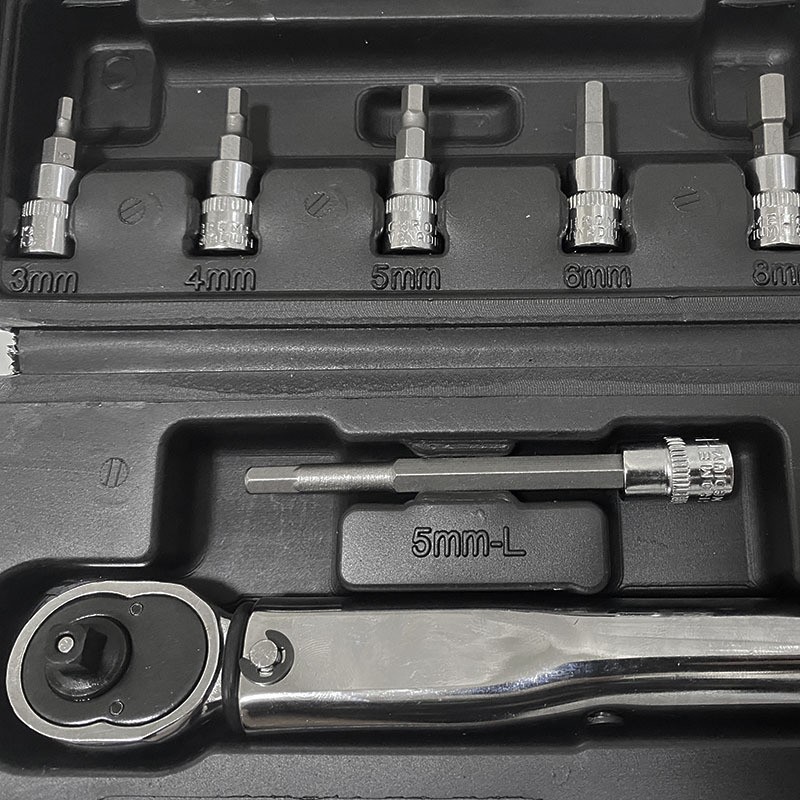 Wrench, set for repair