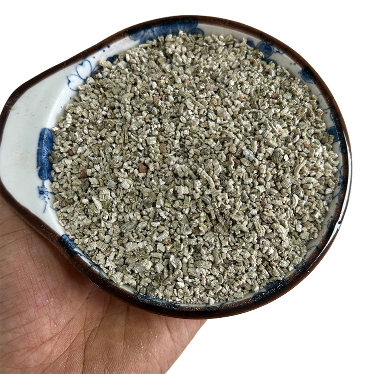 Vermiculite 1-3 mm for gardening fruits and vegetables