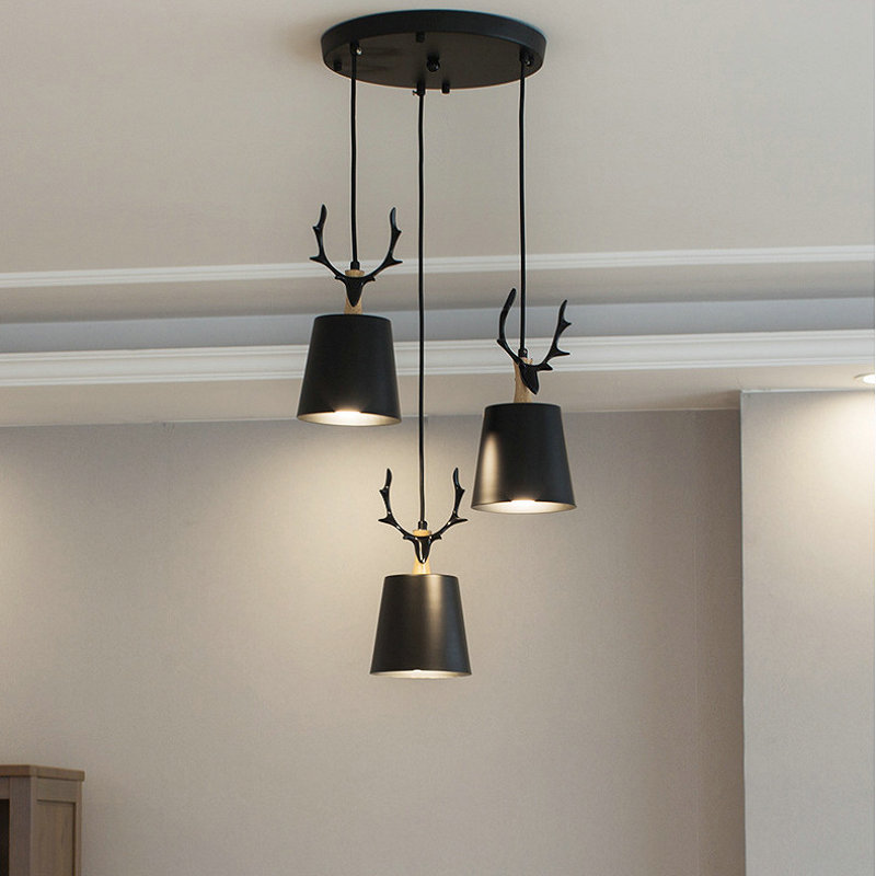 Iluminación de la mesa de comedor de caballos lámparas de mesa nórdicas candelabro carón lámparas simples comedor moderno bar led corno de ciervo tres