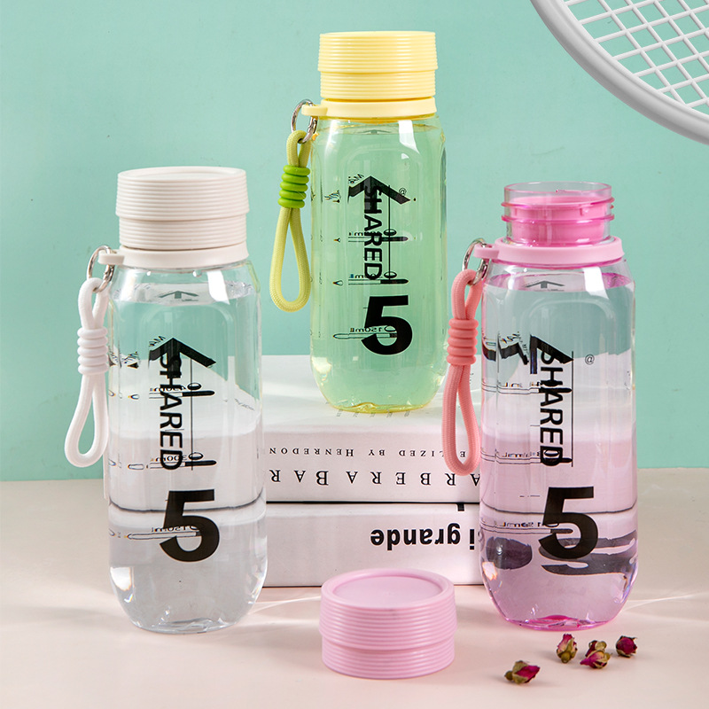 Yitong Simple Student Botella de agua portátil Taza portátil Couple Taza de plástico Taza de agua Taza espacial Taza deportiva a prueba de caídas