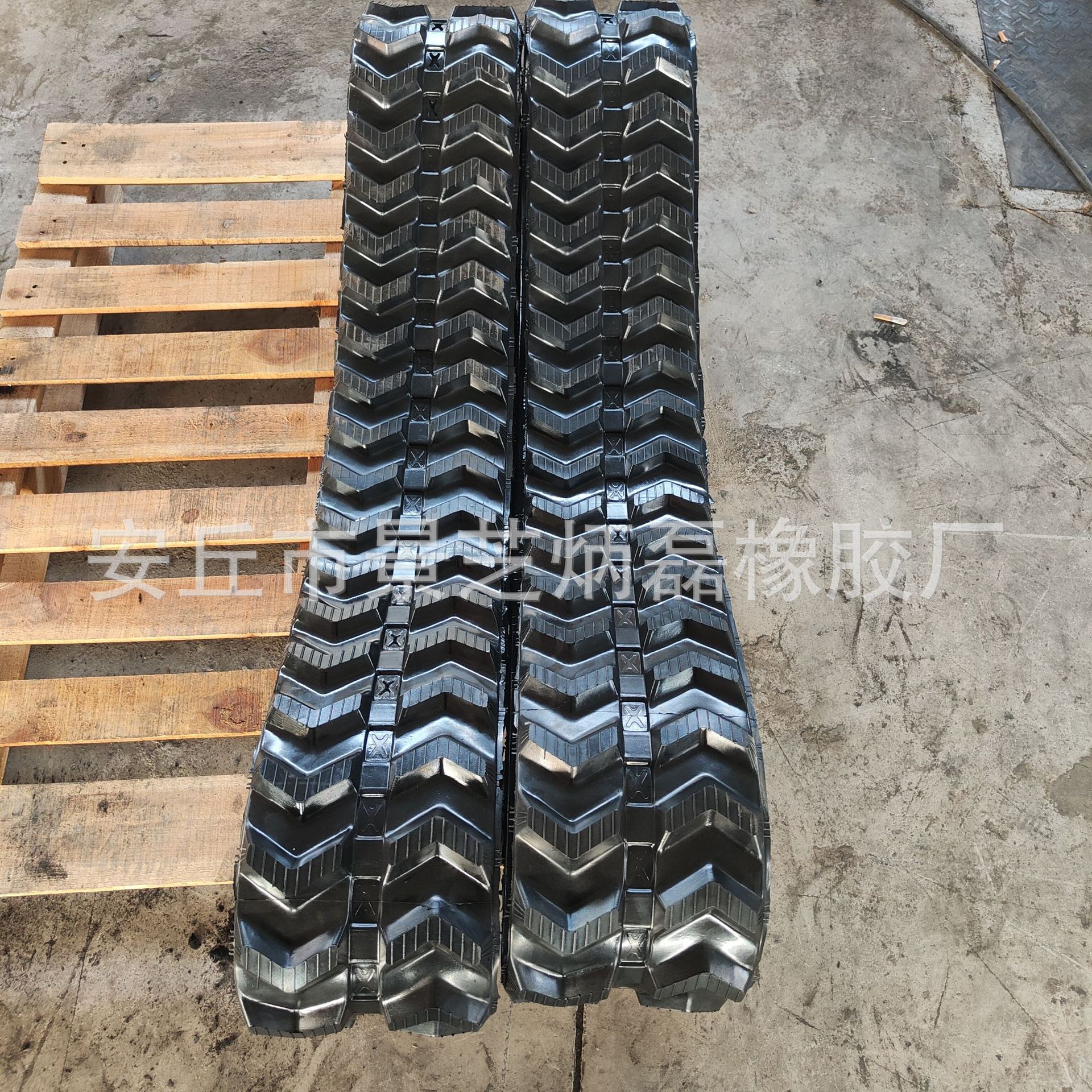 606a28d0-1d89-41fe-a934-f61aaa