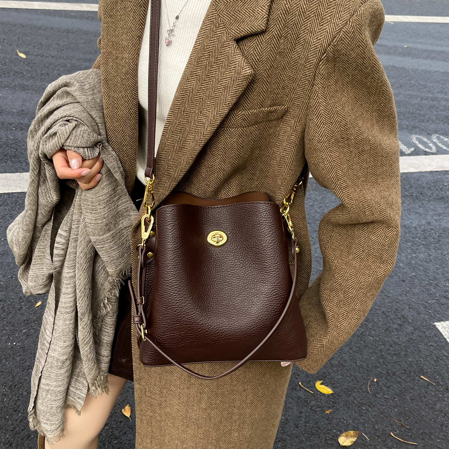 Bolso de mujer nuevo litchi cuero de vaca multicapa bolso de cubo de mano retro lujoso bolso de hombro bolso de viaje