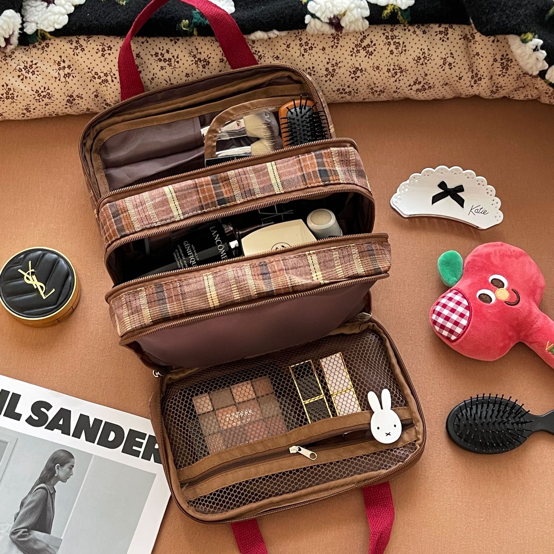 Nueva bolsa de maquillaje de gran capacidad portátil bolsa de almacenamiento portátil bolsa de viaje bolsa de lavado nicho lindo bolsa de almacenamiento mujer