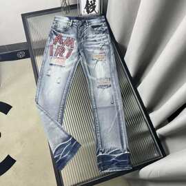 潮牌贴布补丁破洞男士AM刺绣修身牛仔裤潮流小脚显瘦个性裤子