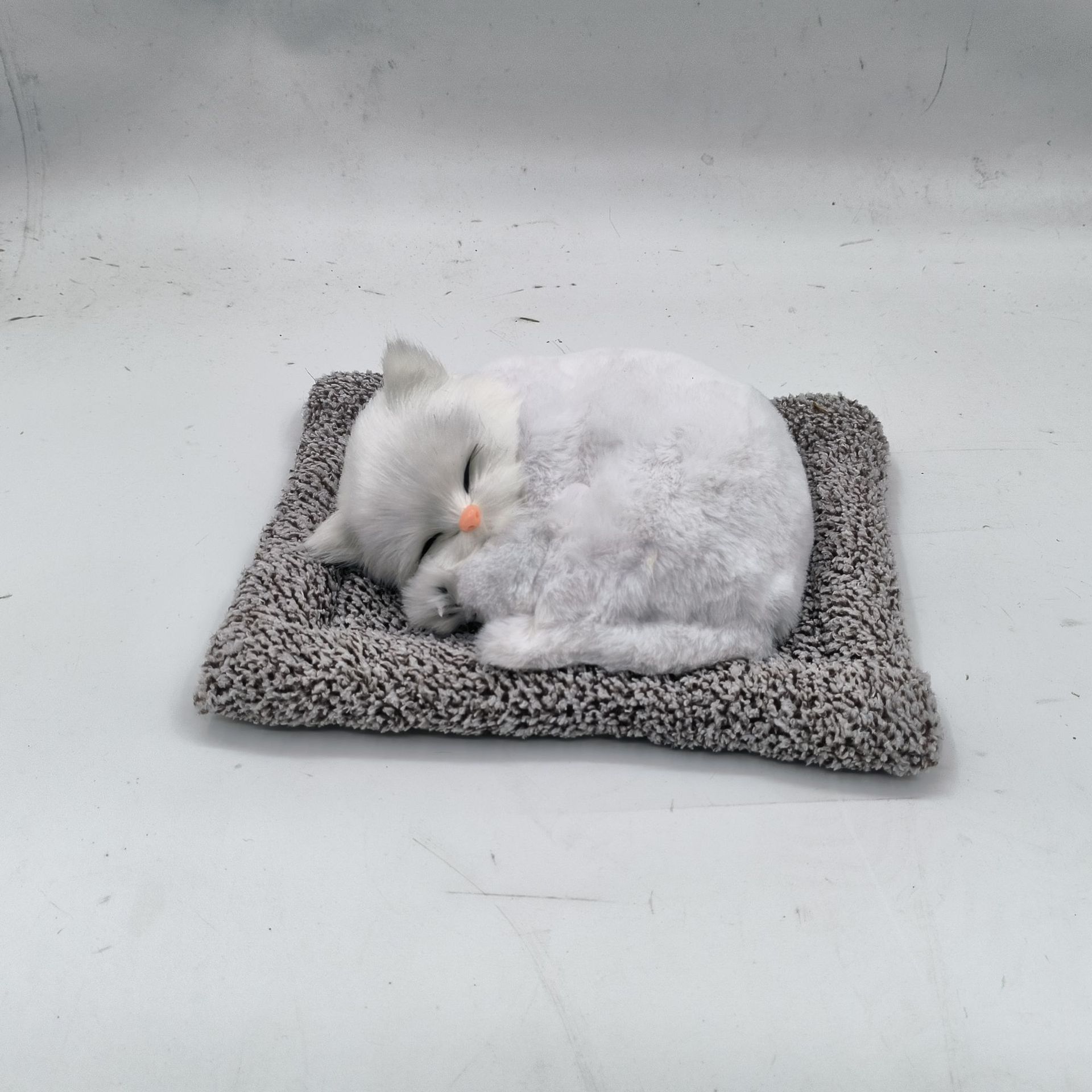 Gato dormido gato para enviar a sus amigos lugares escénicos decoración juguetes modelo de cabina de regalo pequeño agente de carbón de bambú eliminación de formaldehído image 3