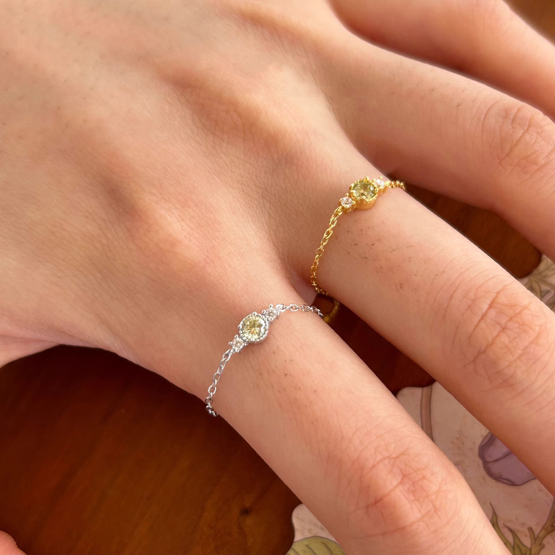 Olive Green Chain Adjustable Ring for Women, Simple, Light and Luxurious Niche Design, Forest Style Tail Ring, Index Finger Ring Wholesale Olive Green Chain Adjustable Ring for Women, Simple, Light and Luxurious Niche Design, Forest Style Tail Ring, Index Finger Ring Wholesale