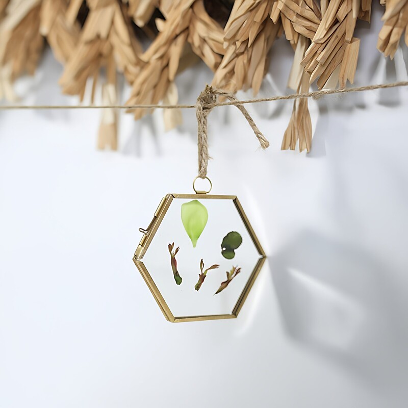 Wholesale European and American retro hexagonal glass desktop photo frame photo frame photo frame mixed batch glass photo frame