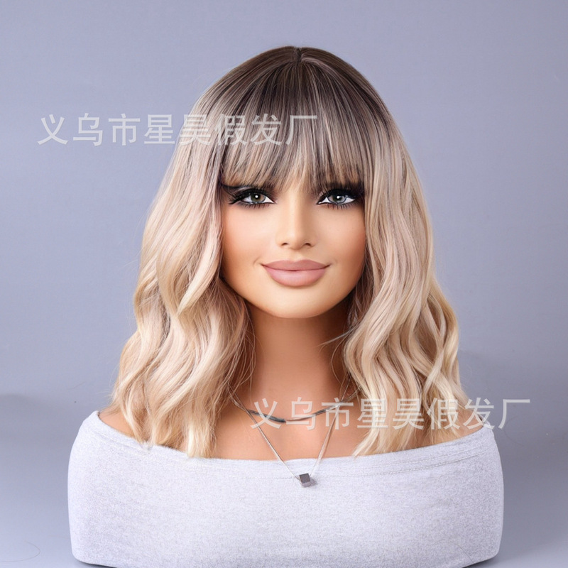 Foreign Trade Wig for Women with Short Curly Hair, Gradient Water Ripple with Bangs, Full Headgear, Natural Simulated Hair Wig