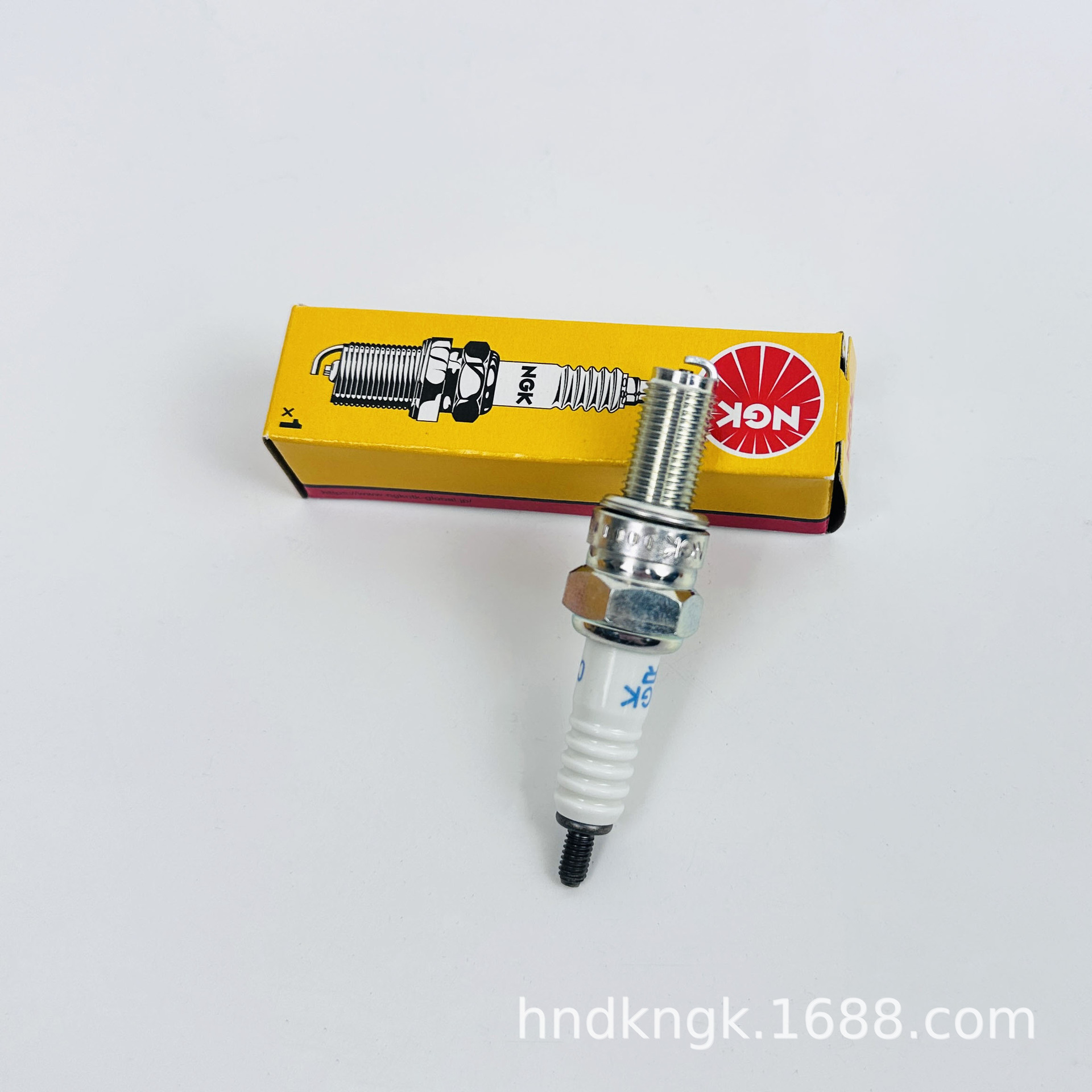 NGK Motorcycle Spark Plug CR9E【6263】Suitable for large displacement engines of Suzuki, Kawasaki, Yamaha, and Aprilia