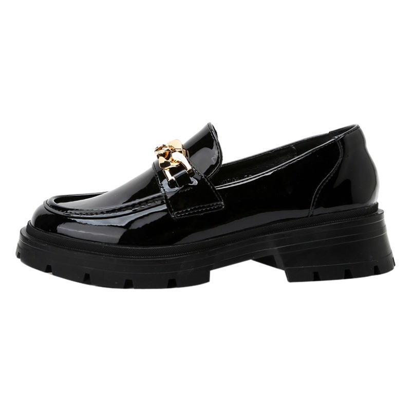 Mocasines de fondo suave para mujeres 2024 primavera y otoño nuevo cuero genuino deslizamiento-en fondo grueso hebilla de metal retro estilo británico zapatos de cuero