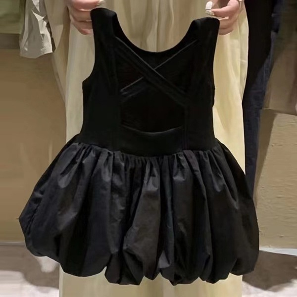Black dress with sleeves sleevless