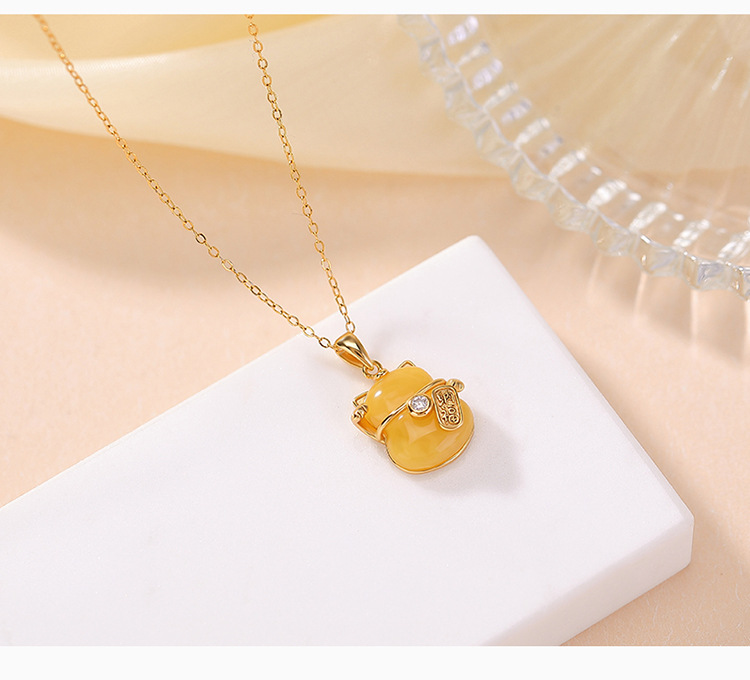 Mặt dây chuyền bạc S925 mạ vàng đính pha lê trắng hình mèo thần tài phong thủy mới — Bạch thủy tinh vàng (không kèm dây) chi tiết 6