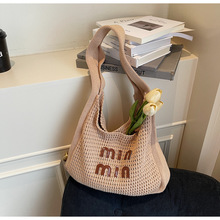 �W�t��ɭϵ����Ů���hᘆμ��ͨ������б���